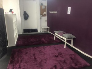 Les vestiaires chez Pole Dance Addict Voiron